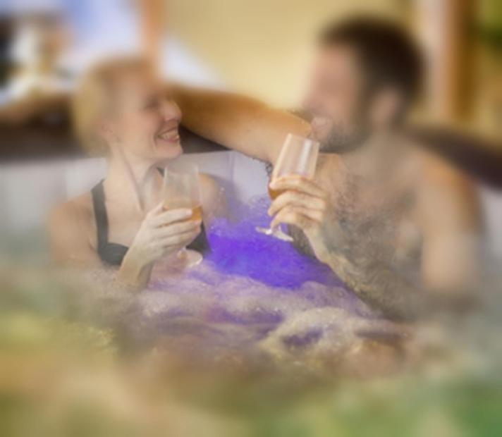Jacuzzi Massage Sur Rdv,Duo,Reiki,Californien, Reflexologie Plantaire, Et Bouteille Mousseux Offerte Bed & Breakfast Ferolles Ngoại thất bức ảnh