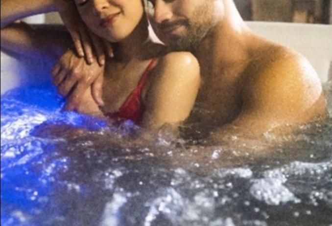 Jacuzzi Massage Sur Rdv,Duo,Reiki,Californien, Reflexologie Plantaire, Et Bouteille Mousseux Offerte Bed & Breakfast Ferolles Ngoại thất bức ảnh